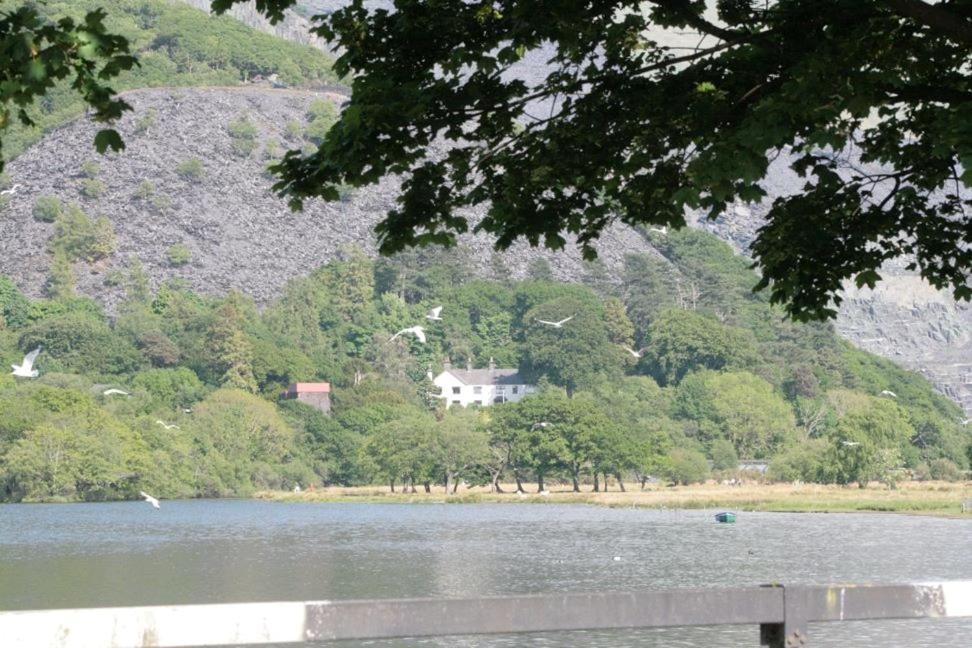 Padarn Apartment At Glanybala Holidays Llanberis Esterno foto